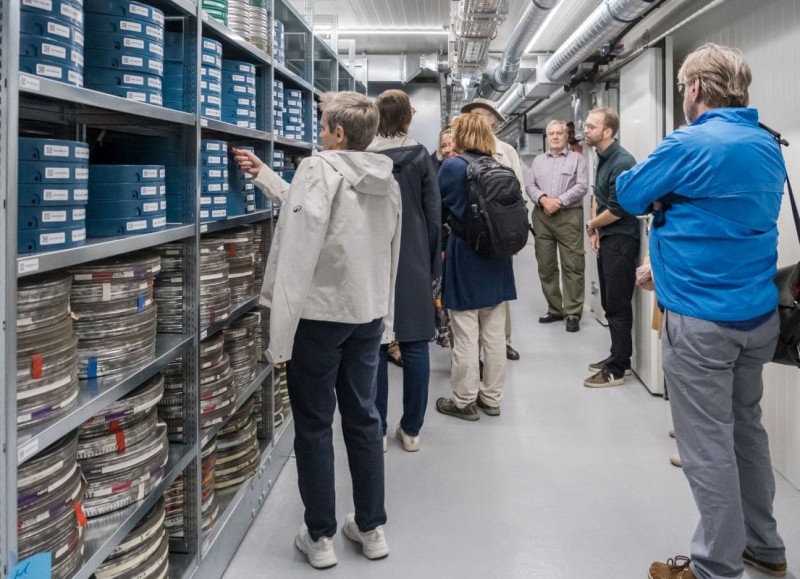 Führung durch das Filmmuseum LAB, Juli 2025 (Foto: ÖFM © Eszter Kondor)