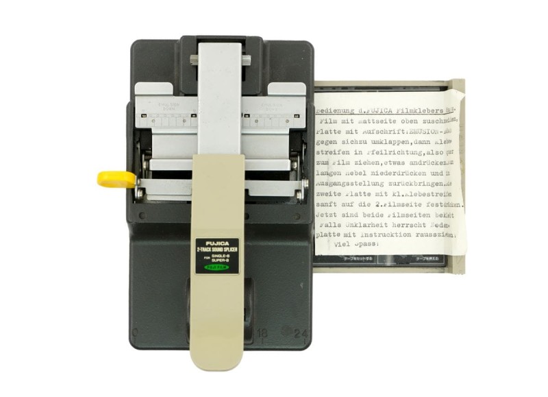 Fujica 8mm Trockenklebepresse, undatiert (Sammlung Elfriede Schwab/Österreichisches Filmmuseum) 