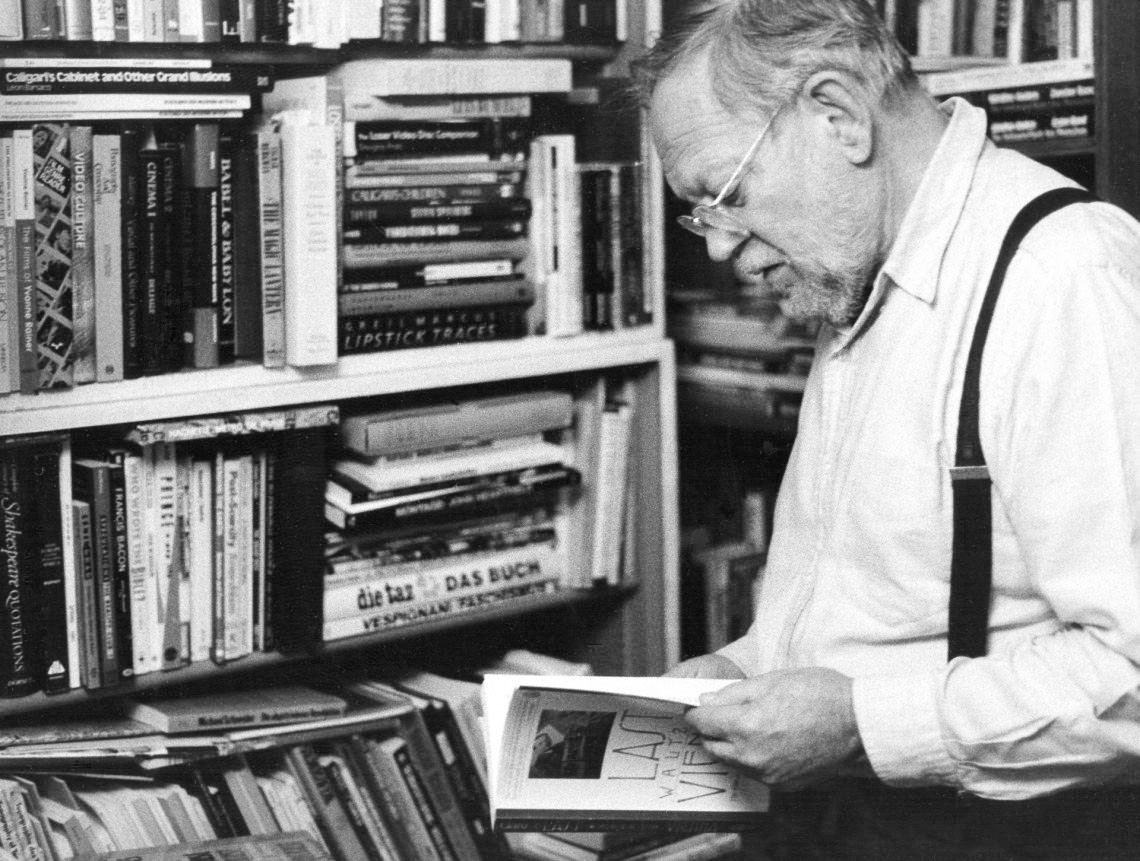 Amos Vogel in his New York apartment © Egon Humer