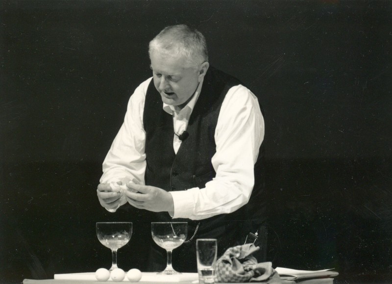 Peter Kubelka im Rahmen einer Vortragstournee im November 1994 