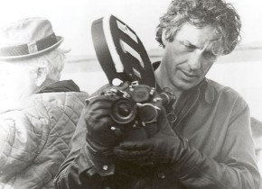 John Cassavetes am Set von A Woman Under the Influence John Cassavetes am Set von A Woman Under the Influence
