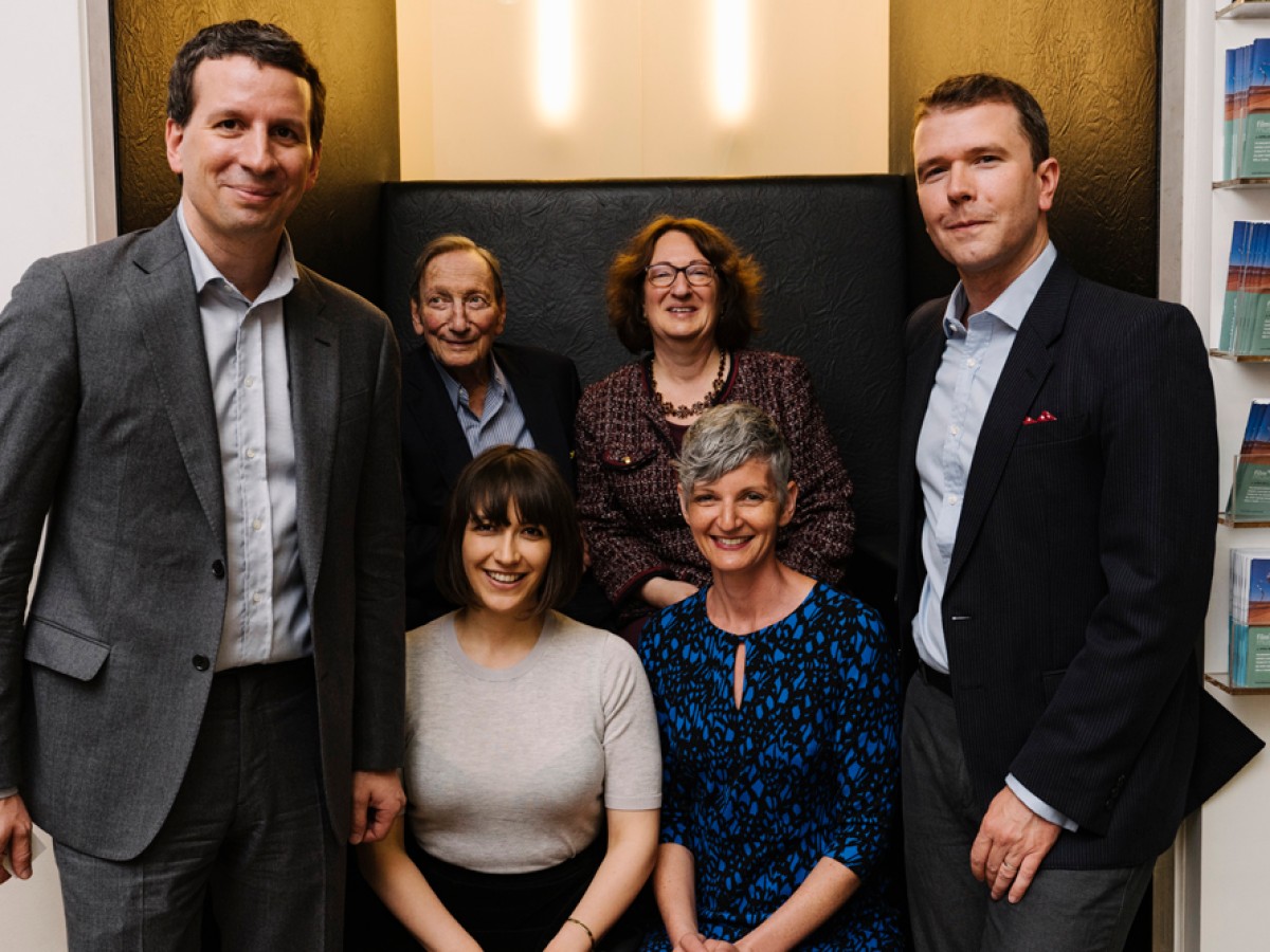 Im Uhrzeigersinn: Yvonne Illich, Michael Loebenstein, Lindsay Zarwell, Michaela Scharf, Ingo Zechner, Micha Illich (Foto: ÖFM / © Mercan Sümbültepe)