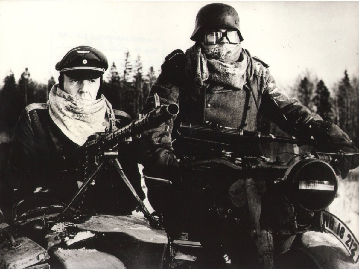 Proverka na dorogah (Straßenkontrolle), 1971, Aleksey German (Foto: Gosfilmofond) Proverka na dorogah (Straßenkontrolle), 1971, Aleksey German (Foto: Gosfilmofond)
