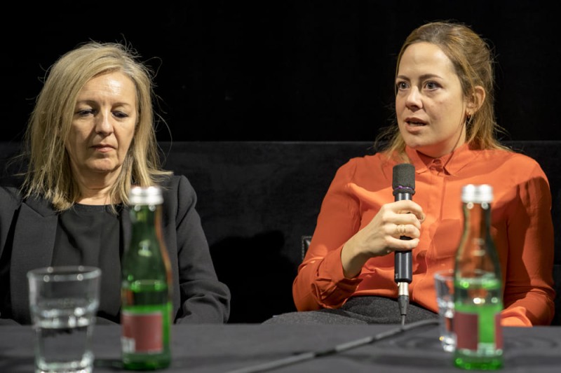 Christine Dollhofer, Katharina Mückstein (Foto: ÖFM/© Mercan Sümbültepe)