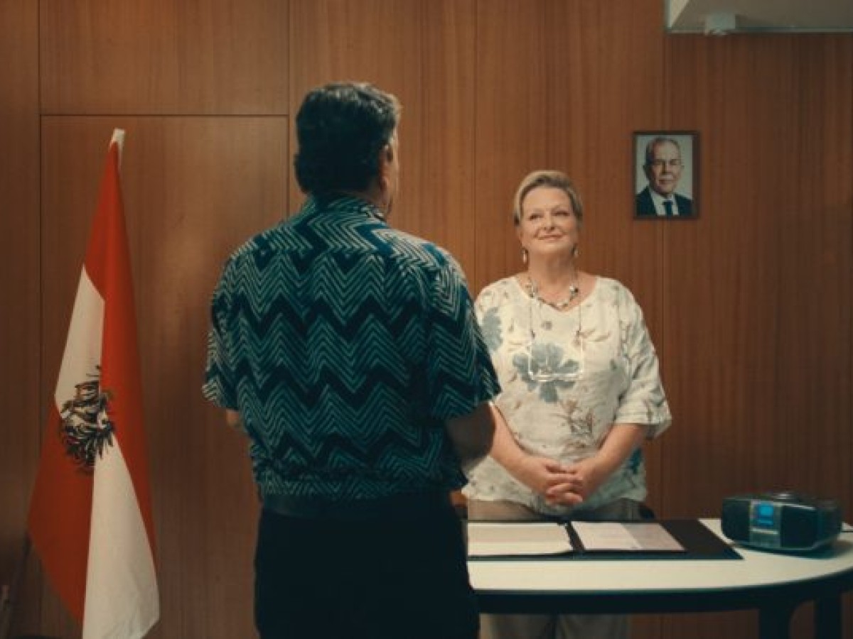 Noch lange keine Lipizzaner, 2025, Olga Kosanović