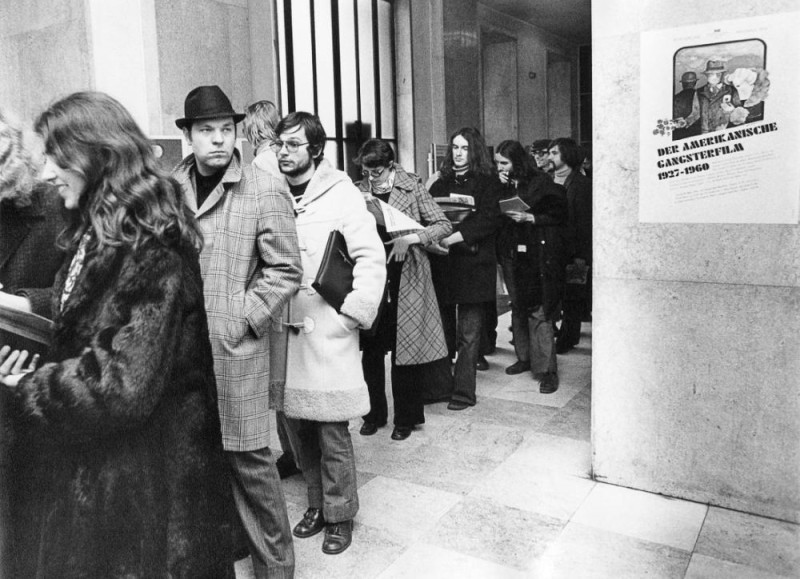 Foyer des Filmmuseums 1974, bei der Retrospektive "Der Amerikanische Gangsterfilm" © Votava