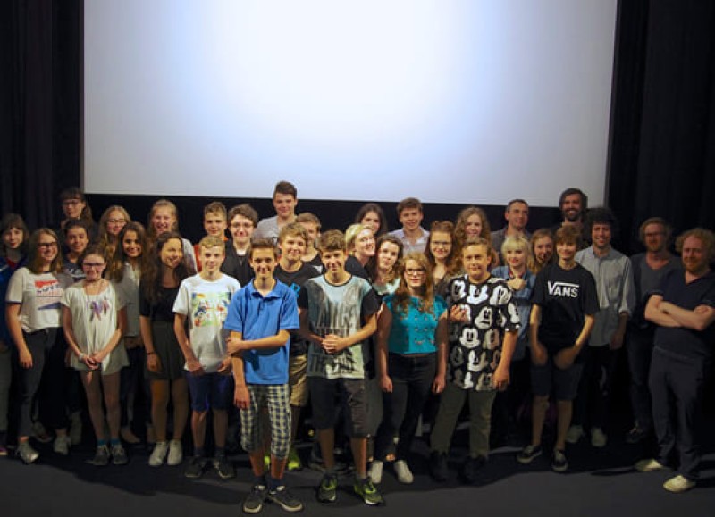 Schüler und Schülerinnen bei der Präsentation © VIS/Karl Valent