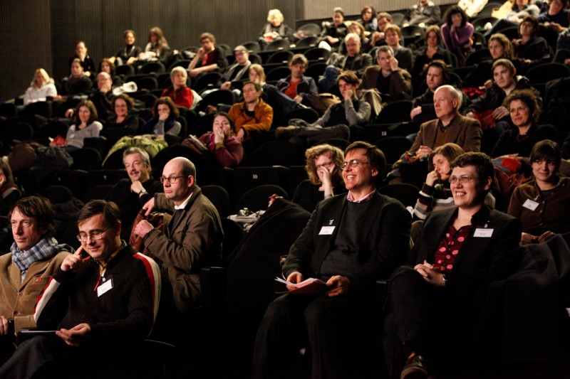 v.l.n.r. Aleksandr Derjabin, John MacKay, Andrea B. Braidt (Foto: Pia Clodi)