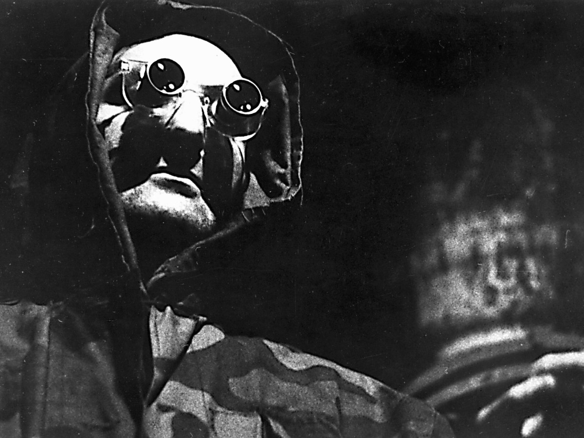La Jetée (Am Rande des Rollfelds) La Jetée (Am Rande des Rollfelds)