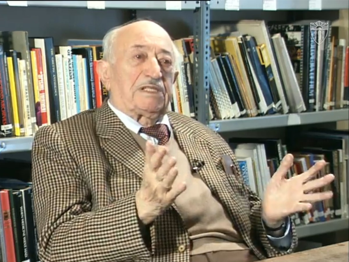 Simon Wiesenthal im Interview © USC Shoah Foundation Simon Wiesenthal im Interview © USC Shoah Foundation