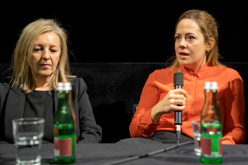 Christine Dollhofer, Katharina Mückstein (Foto: ÖFM/© Mercan Sümbültepe)