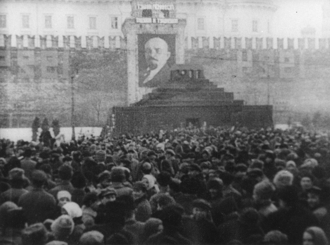 Šestaja čast' mira (Ein Sechstel der Erde), 1926, Dziga Vertov