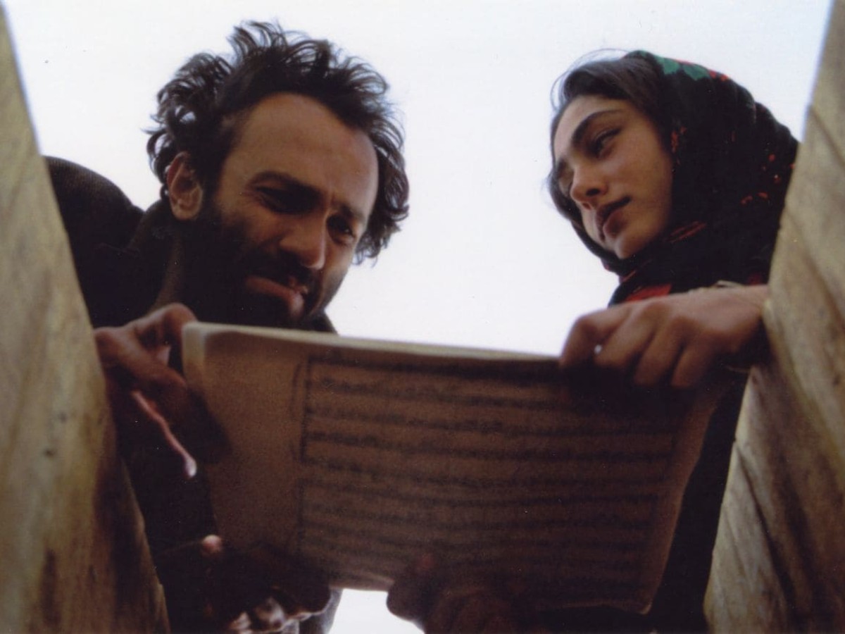 Niwemang (Half Moon), 2006, Bahman Ghobadi