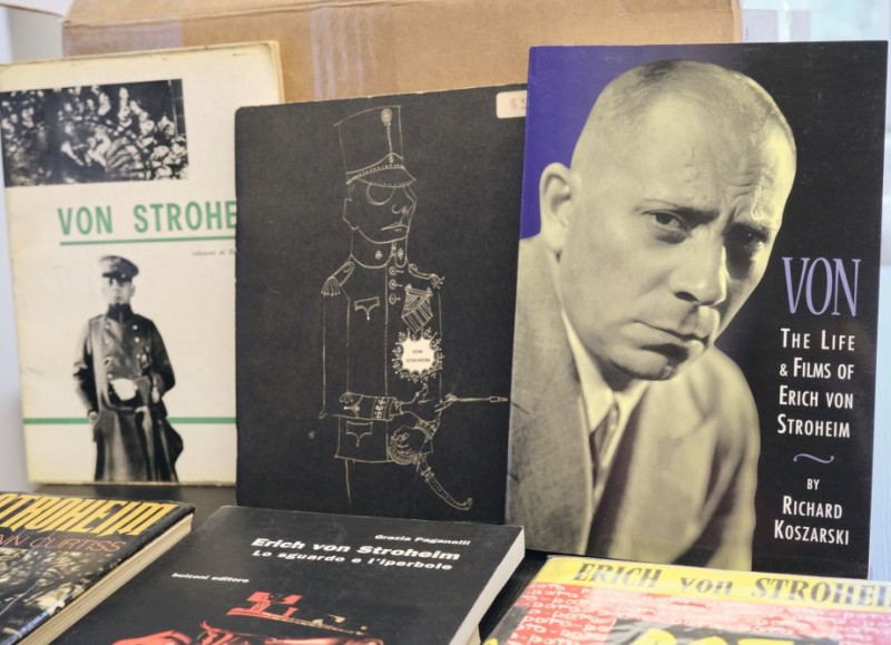 Arrival of the Richard Koszarski - Erich von Stroheim Collection, spring 2022 (Photo: ÖFM © Eszter Kondor)