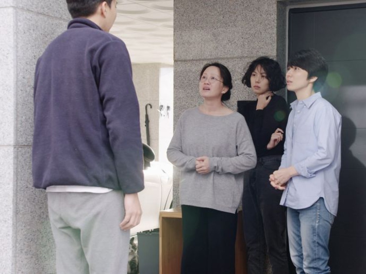 Domangchin yeoja (The Woman Who Ran), 2020, Hong Sangsoo Domangchin yeoja (The Woman Who Ran), 2020, Hong Sangsoo