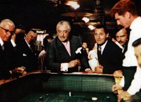 Un italiano in America (Ein Italiener in Amerika) Un italiano in America (Ein Italiener in Amerika)