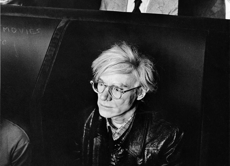 Andy Warhol, 1970 im Invisible Cinema, New York (Foto: Anthology Film Archives, Stills Collection)