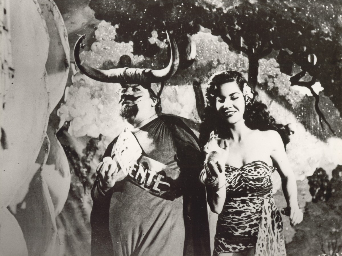La ilusión viaja en tranvía
(Die Illusion fährt mit der Straßenbahn), 1954, Luis Buñuel La ilusión viaja en tranvía (Die Illusion fährt mit der
Straßenbahn), 1954, Luis Buñuel