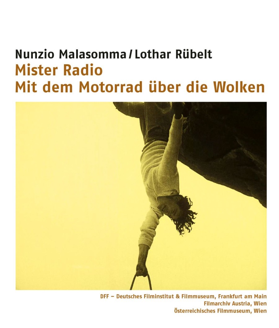 Mister Radio / Mit dem Motorrad über die Wolken