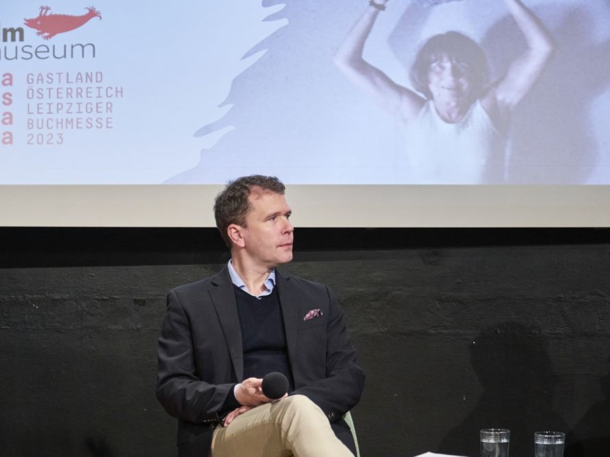 Michael Loebenstein bei der Tagung "Lifting Stones. Zum filmischen Werk Maria Lassnigs", Jänner 2023 in Leipzig (Foto: ÖFM © Eszter Kondor)