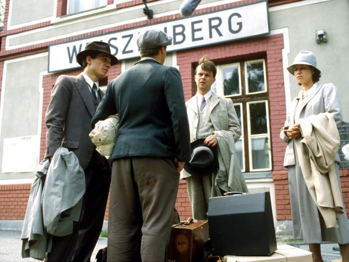 Einstweilen wird es Mittag, 1988, Karin Brandauer © MR Film