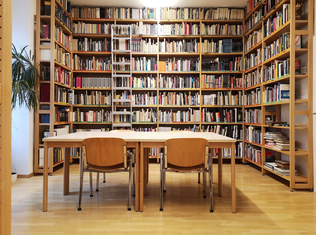 Lesesaal Bibliothek (Foto: ÖFM © Christoph Fintl)